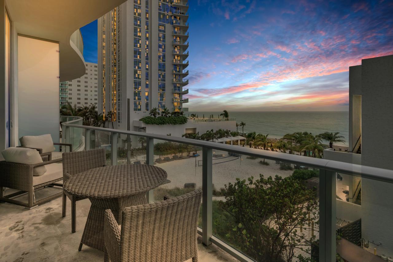 Contemporary Beach Resort Condos Дания-Бич Экстерьер фото