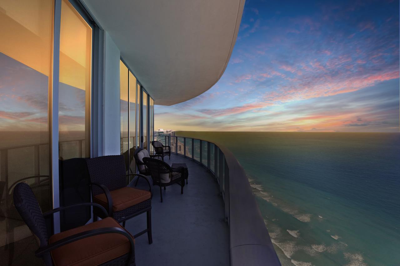 Contemporary Beach Resort Condos Дания-Бич Экстерьер фото