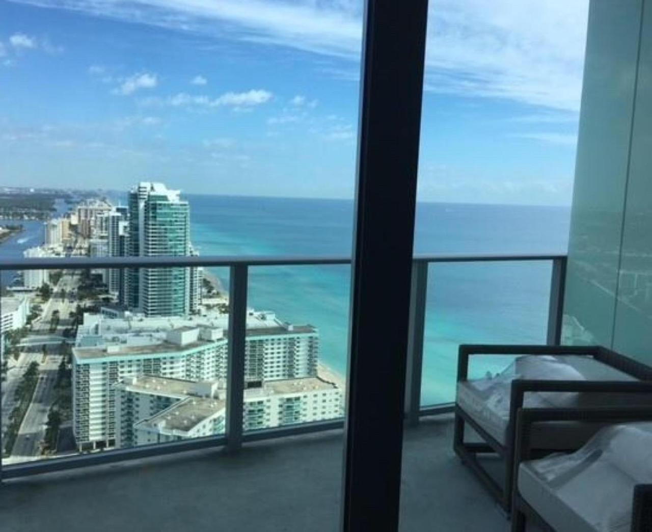 Contemporary Beach Resort Condos Дания-Бич Экстерьер фото